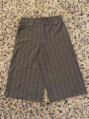 VTG Culottes/ Gaucho Pants Check Grey and Red S.C & Co Size 32 Made in Canada